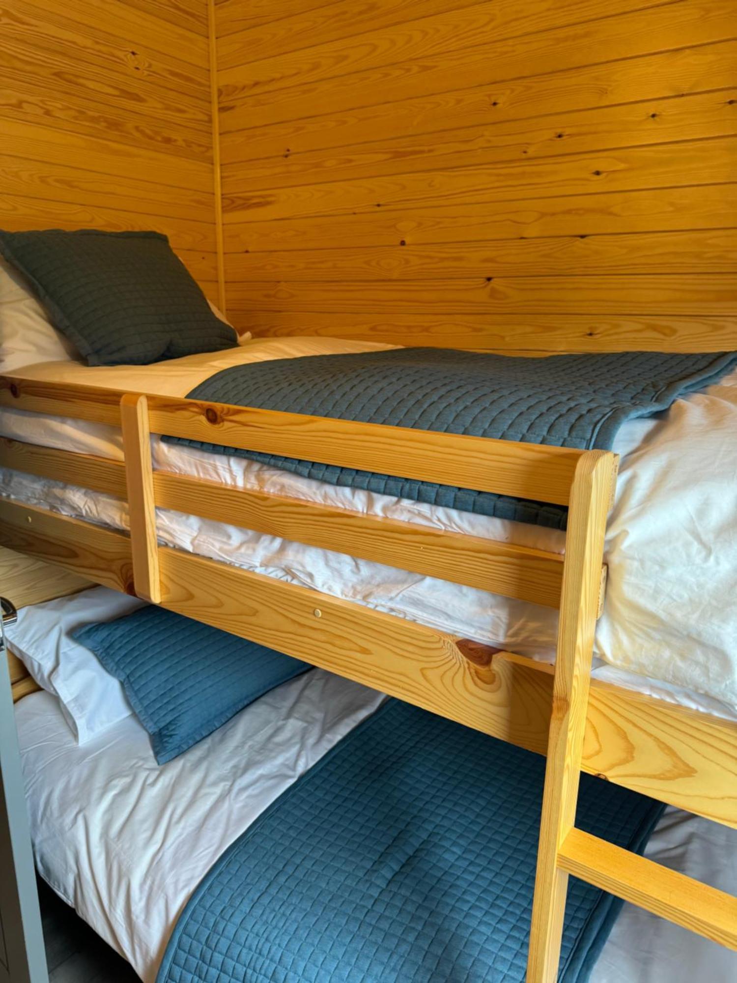 Ffrith Beach Glamping With Hot Tub Ξενοδοχείο Prestatyn Εξωτερικό φωτογραφία