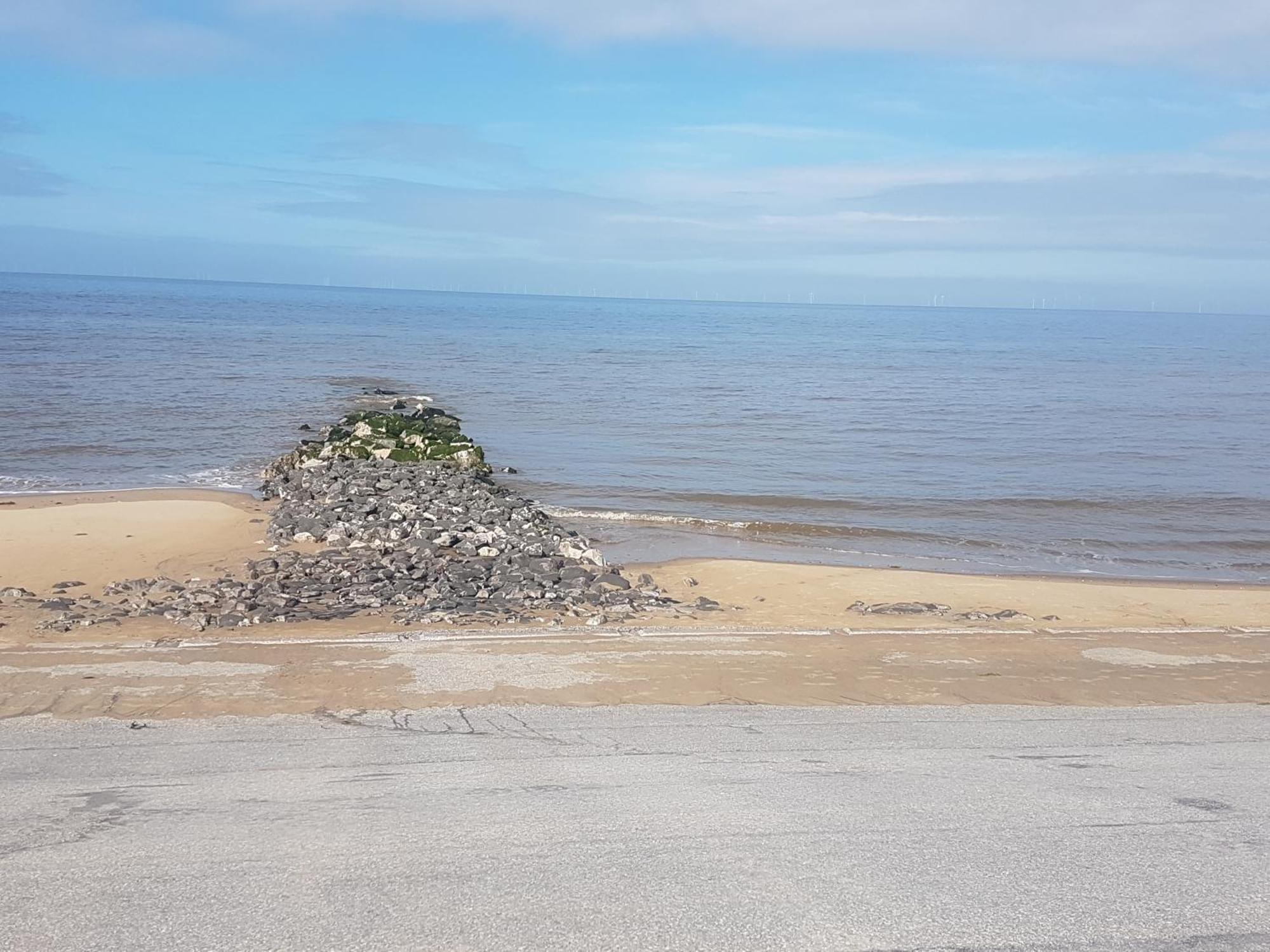 Ffrith Beach Glamping With Hot Tub Ξενοδοχείο Prestatyn Εξωτερικό φωτογραφία